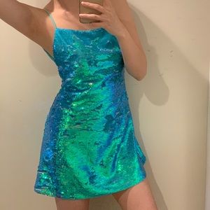 Mermaid dress / turquoise sequin dress